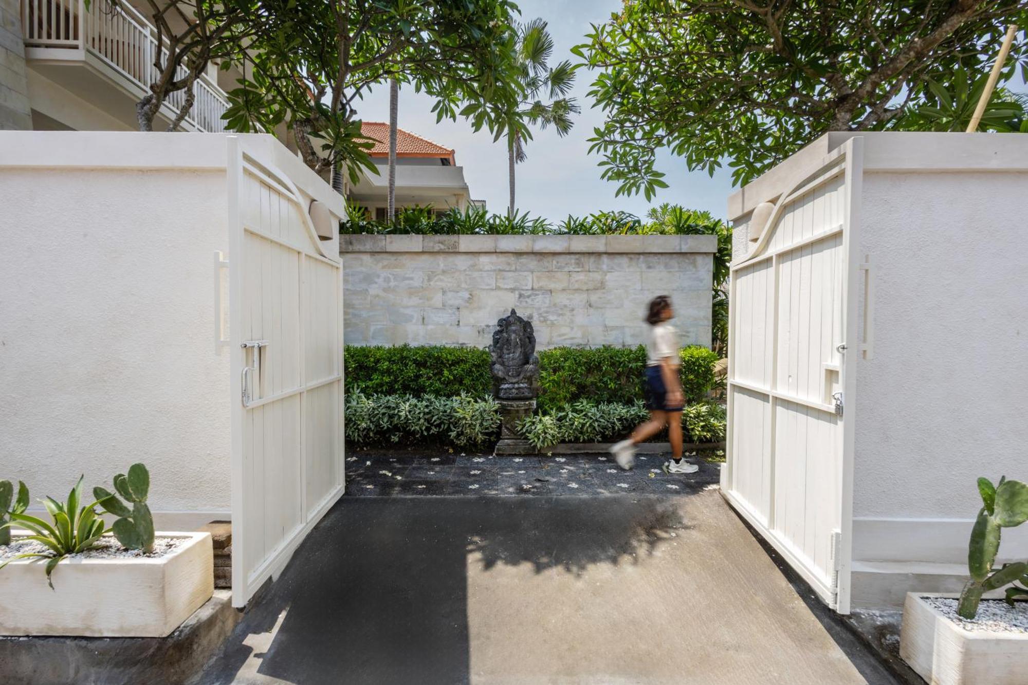 Kalm Bali Hotel Canggu Eksteriør billede